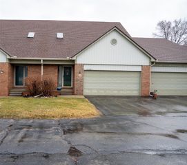 31924 Joseph Anthony Court 2, Warren, MI 48093