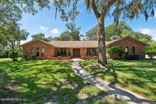 4134 WHISPERING OAKS Drive E, Jacksonville, FL 32277