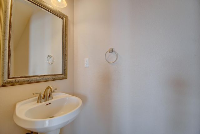 10615 Quasar Street NW, Albuquerque, NM 87114