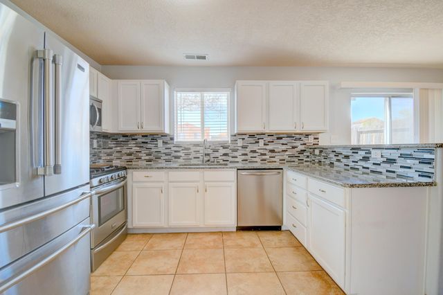 10615 Quasar Street NW, Albuquerque, NM 87114