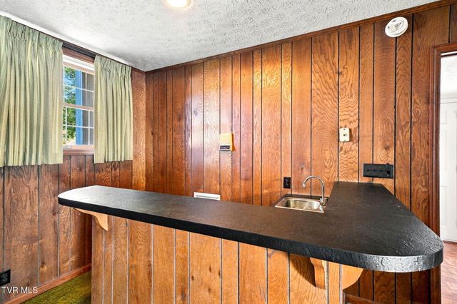 4115 Bloomingdale Road, Kingsport, TN 37660