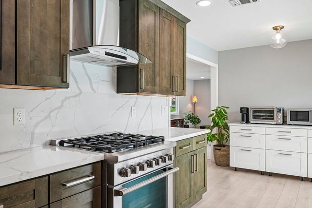 5250 Sonora Way, Carmichael, CA 95608