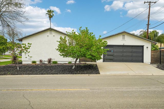 5250 Sonora Way, Carmichael, CA 95608