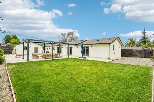 5250 Sonora Way, Carmichael, CA 95608