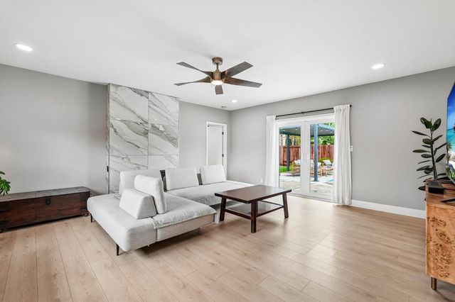 5250 Sonora Way, Carmichael, CA 95608