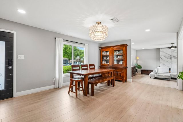 5250 Sonora Way, Carmichael, CA 95608