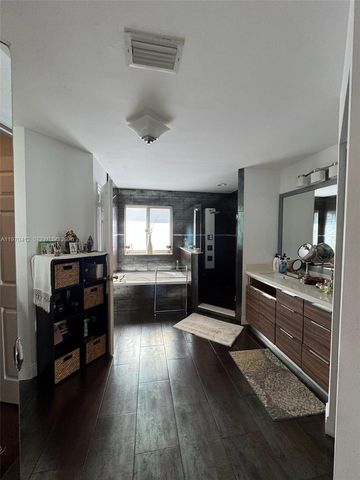 10973 NW 53rd Ln, Doral, FL 33178