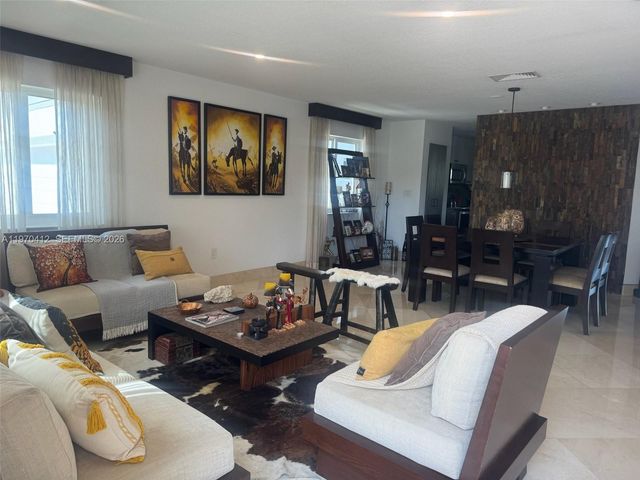 10973 NW 53rd Ln, Doral, FL 33178