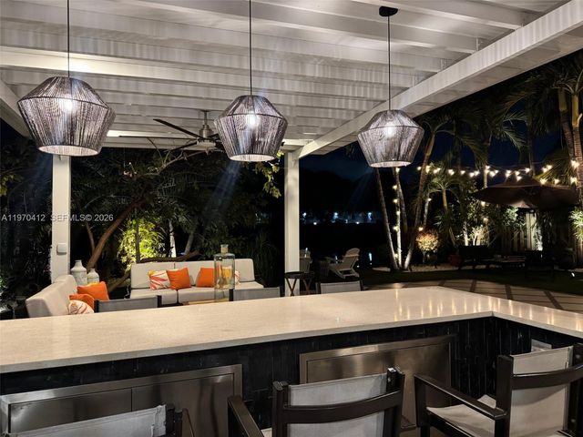 10973 NW 53rd Ln, Doral, FL 33178