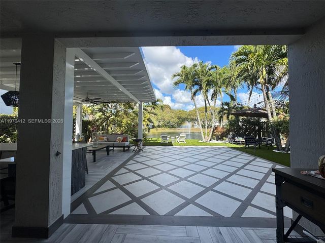 10973 NW 53rd Ln, Doral, FL 33178