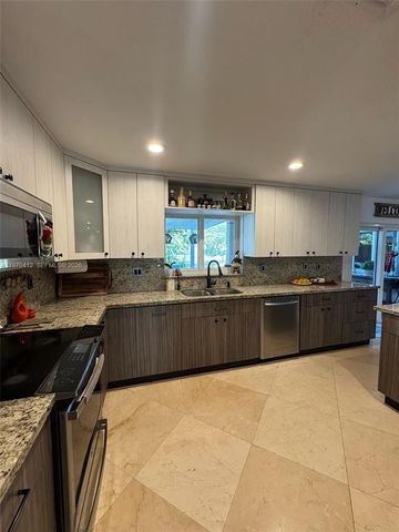 10973 NW 53rd Ln, Doral, FL 33178