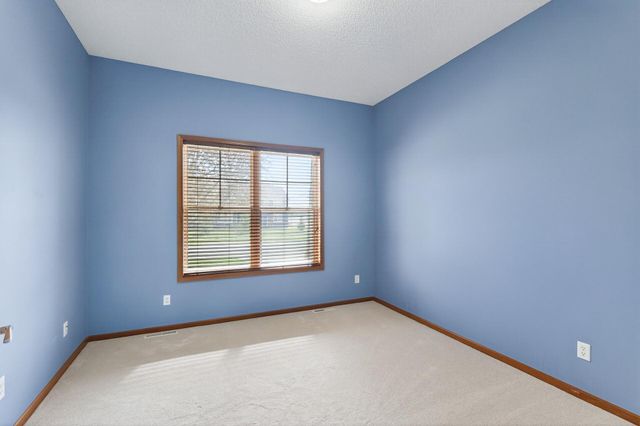 17281 Eagleview Drive 197, Farmington, MN 55024