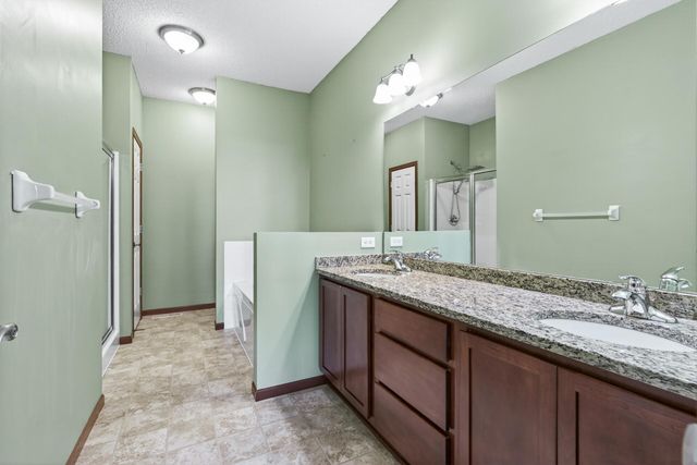 17281 Eagleview Drive 197, Farmington, MN 55024