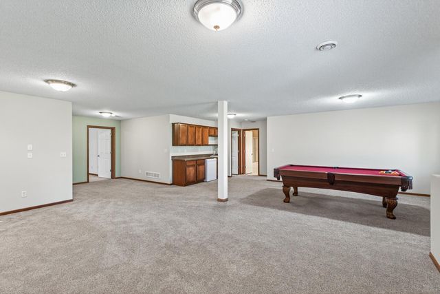 17281 Eagleview Drive 197, Farmington, MN 55024