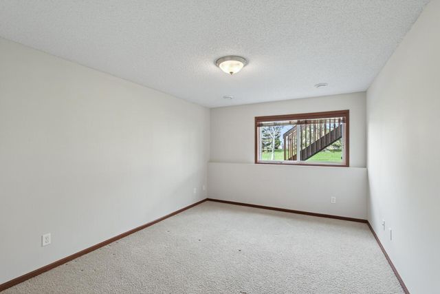 17281 Eagleview Drive 197, Farmington, MN 55024