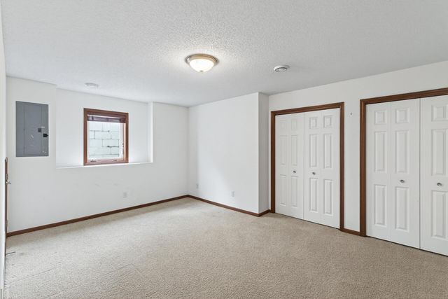 17281 Eagleview Drive 197, Farmington, MN 55024