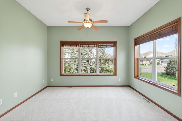 17281 Eagleview Drive 197, Farmington, MN 55024