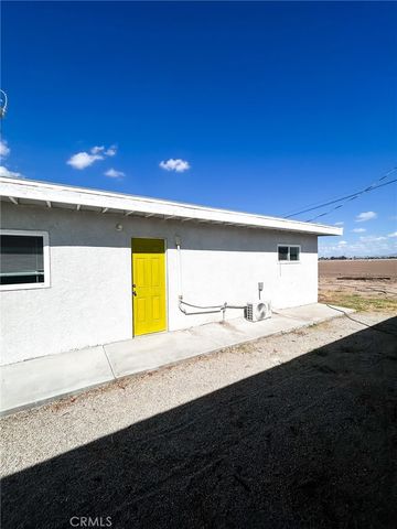 2139 Thomas Dr., Blythe, CA 92225