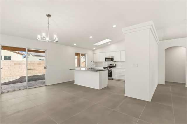 2045 E Crystal Drive, Fort Mohave, AZ 86426