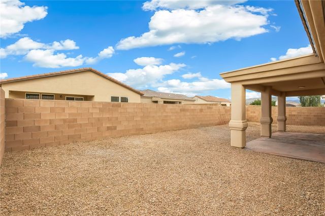 2045 E Crystal Drive, Fort Mohave, AZ 86426