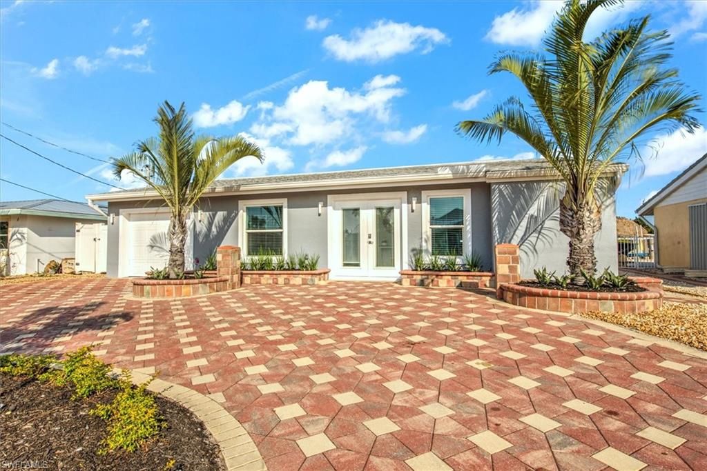 127 Albatross ST, FORT MYERS BEACH, FL 33931 — exterior