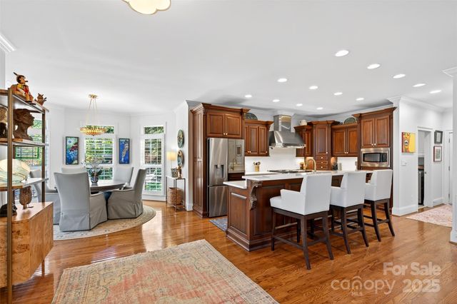 823 Inverness Circle, Spartanburg, SC 29306