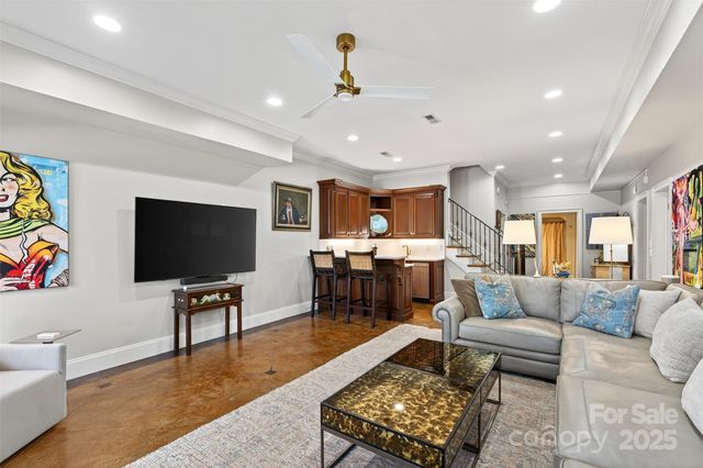 823 Inverness Circle, Spartanburg, SC 29306