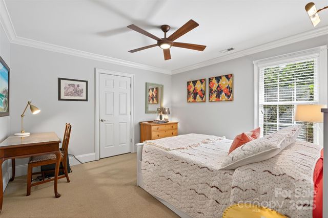 823 Inverness Circle, Spartanburg, SC 29306