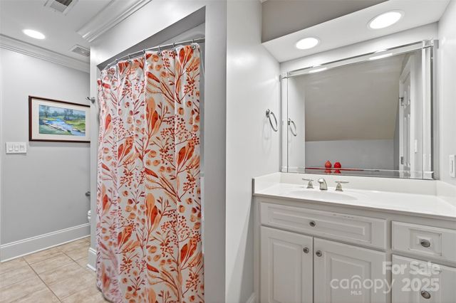 823 Inverness Circle, Spartanburg, SC 29306