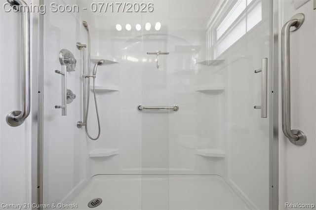 15924 Hanover Avenue, Allen Park, MI 48101