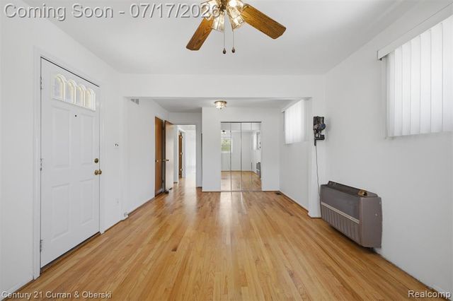 15924 Hanover Avenue, Allen Park, MI 48101