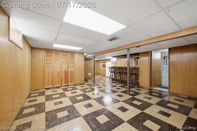 15924 Hanover Avenue, Allen Park, MI 48101
