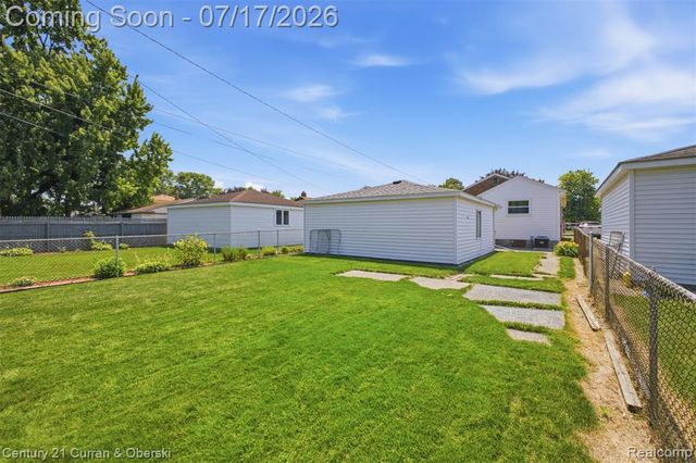15924 Hanover Avenue, Allen Park, MI 48101