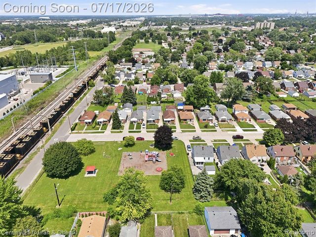 15924 Hanover Avenue, Allen Park, MI 48101