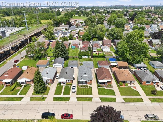 15924 Hanover Avenue, Allen Park, MI 48101