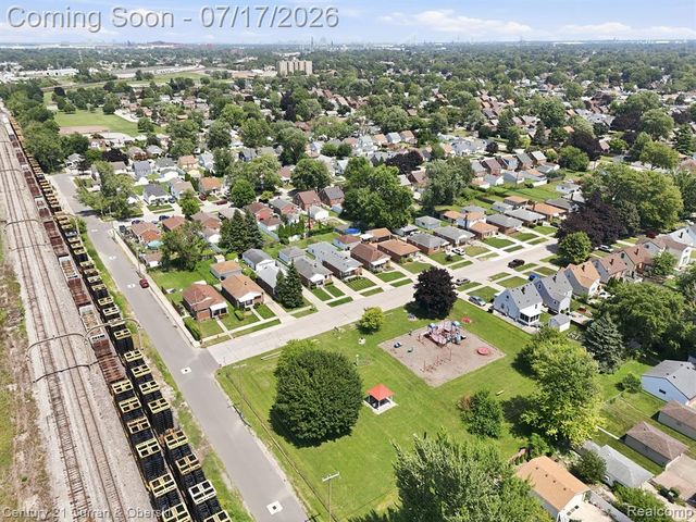 15924 Hanover Avenue, Allen Park, MI 48101