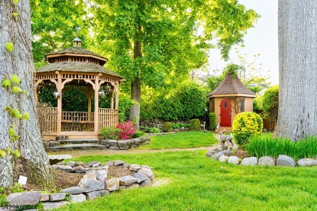 135 Ridge Rd, Nutley Twp., NJ 07110