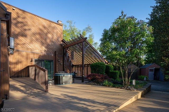 135 Ridge Rd, Nutley Twp., NJ 07110