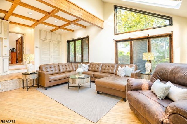 135 Ridge Rd, Nutley Twp., NJ 07110
