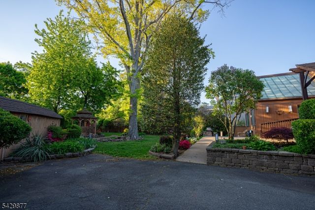 135 Ridge Rd, Nutley Twp., NJ 07110