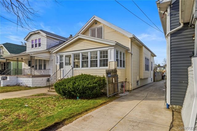 102 Rosedale Street, Buffalo, NY 14207