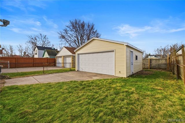 102 Rosedale Street, Buffalo, NY 14207