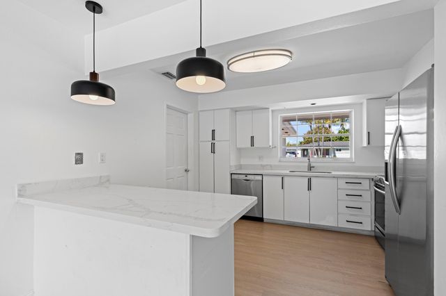 498 NE 30th Street, Boca Raton, FL 33431