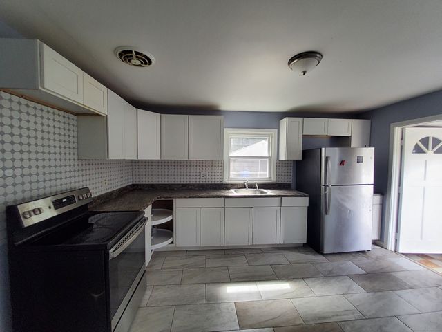 707 Circular Avenue, Hamden, CT 06514