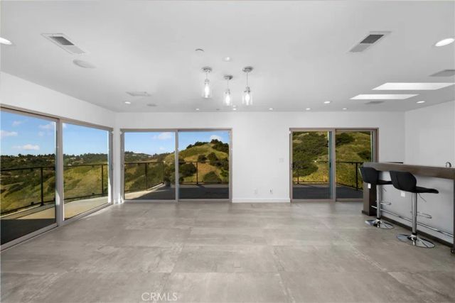 2637 N Mountain Avenue, Claremont, CA 91711