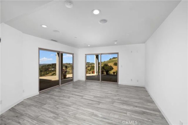 2637 N Mountain Avenue, Claremont, CA 91711