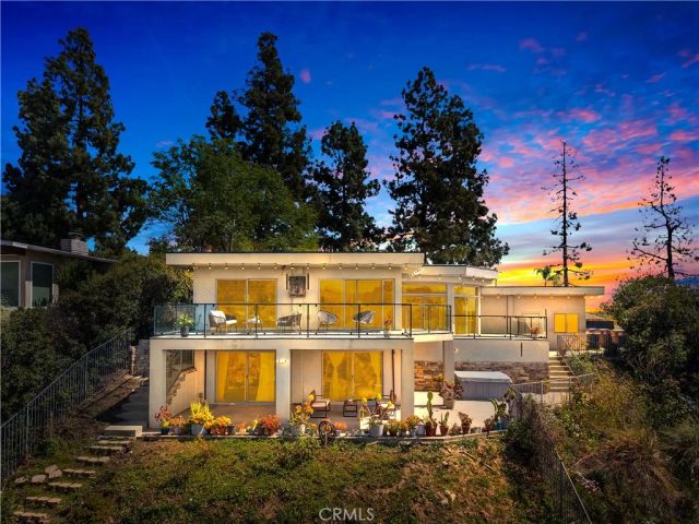 2637 N Mountain Avenue, Claremont, CA 91711