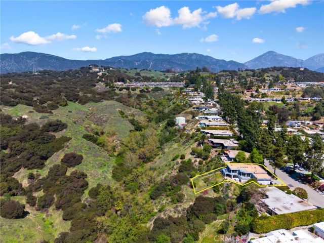 2637 N Mountain Avenue, Claremont, CA 91711