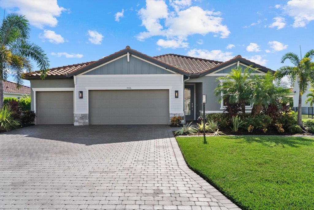 Image 1 of property listing at 3536 BIG SKY WAY, Bradenton, FL 34211
