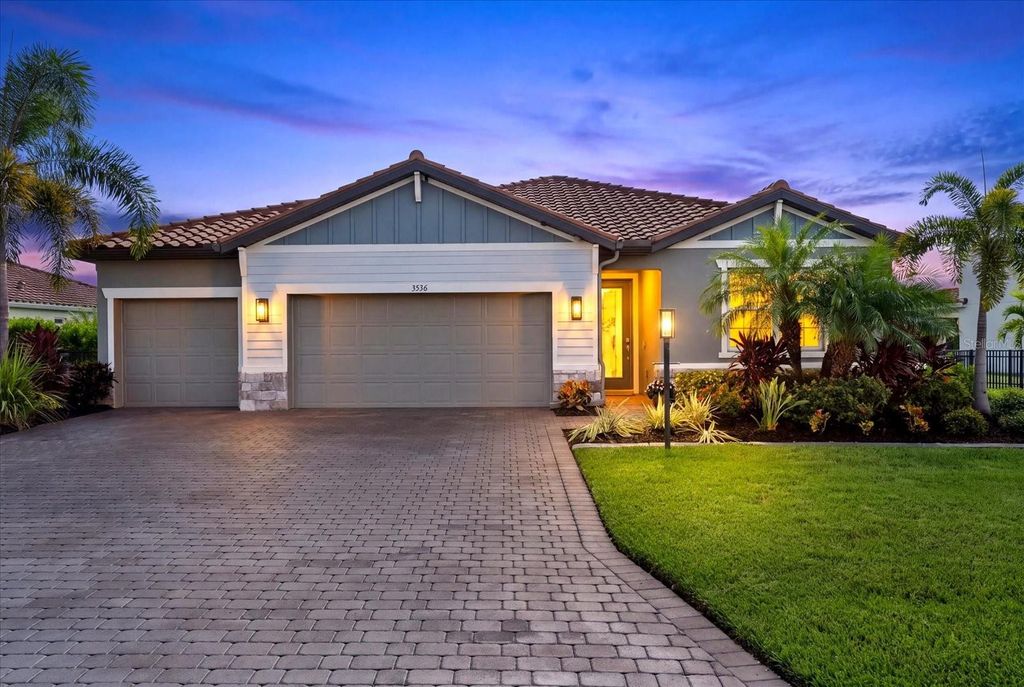 Image 2 of property listing at 3536 BIG SKY WAY, Bradenton, FL 34211